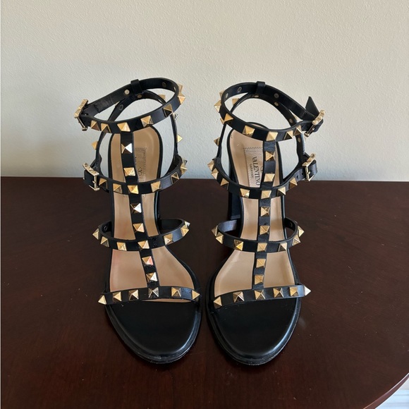 Valentino Rockstud Ankle Strap Sandal - Picture 2 of 11